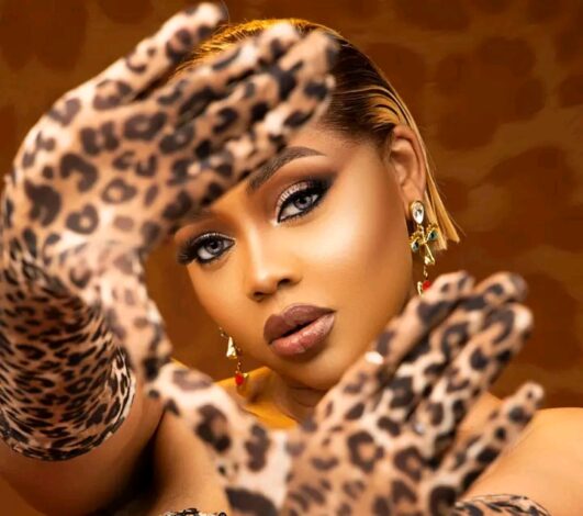 I Am Her - Cleo Ice Queen mp3 Download