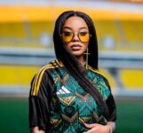 Download "Nitayenda Nanu" Mp3 By Theresa Phondo Ft Namadingo,Malawi’s rising gospel star Theresa Phondo teams up with celebrated artist Namadingo