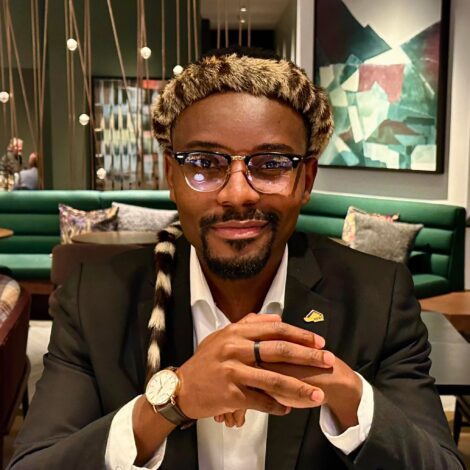 Discover the uplifting sound of Namadingo in his inspirational song “Iwe” (You). Blending Afro-pop and soul